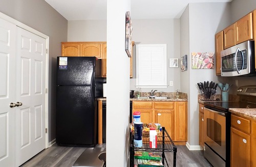 Uptown House | Rare Home w/Garage Downtown Memphis King Bed WiFi
