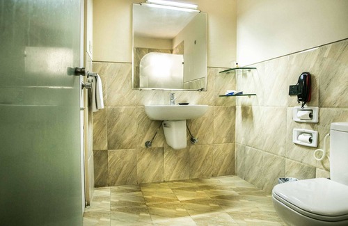 Silvassa Hotel | Ras By Treat Resorts