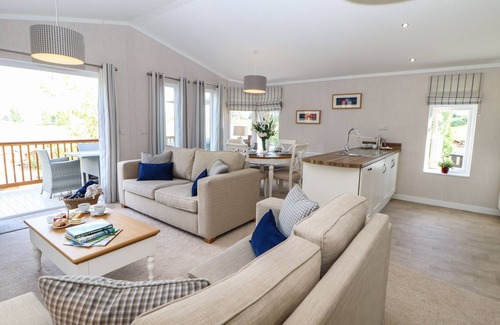Tunstall Cottage | RASHIERIGG, pet friendly, with a garden in Catterick, North Yorkshire