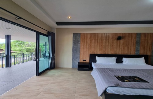 Ang Thong Hotel | Ratchapruek DC Resort Angthong
