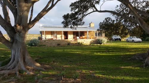 Pelican Lagoon House | Ratcliff Cottage