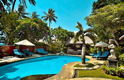 Mangsit Villa | Ratna Wati villa 3 Bedroom with Pool