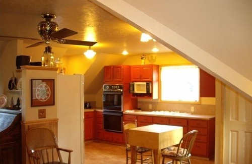Upper Rattlesnake Apartment | Rattlesnake Valley
