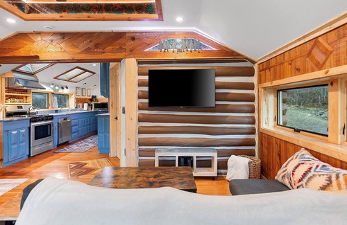 Missoula House | Rattlesnake Wilderness Cabin