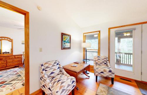Winfield Cove House | Raven's Respite