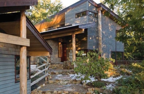 Bowen Island House | Raven's Rock - Bowen Island