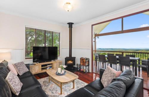 Ravensbourne Ski Chalet | Ravensbourne Escape- Quingilli