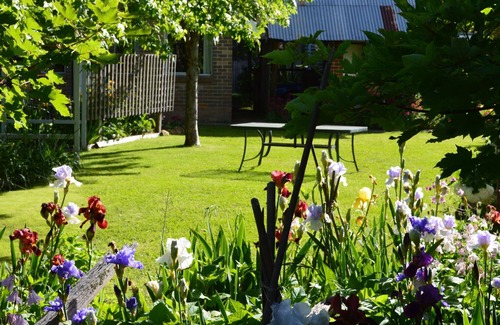 Crookwell Cottage | Ravenscroft - The Cottage - Quiet and Stylish