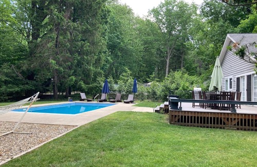 Harbert House | Ravenswood Pool House