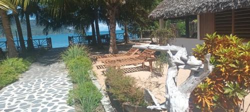 Antafondro Apartment | Ravoravo beach house Nosy Be-Atanfondro