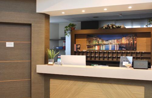 Milan Hotel | Raya Hotel