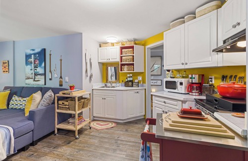 Kamloops Apartment | Rayleigh River Retreat - Garden Oasis
