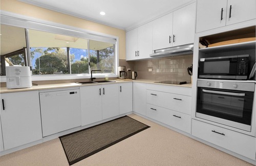 Raymond Island House | Raymond Island Retreat: This open plan holiday home has it all… even a jetty!