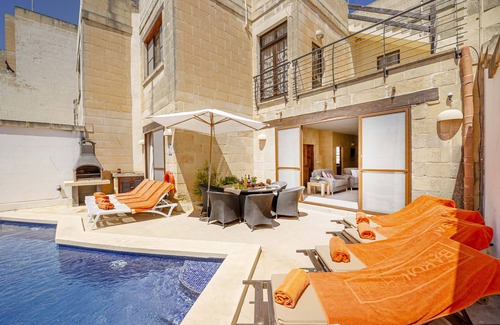 Ggantija Villa | Razzett Luna Holiday Home