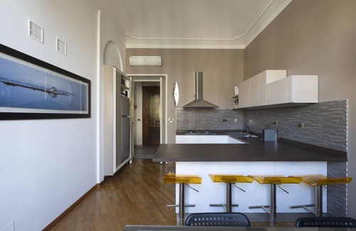 Crocetta Apartment | Re Umberto Luxury Apartment - City Center - Private Parking