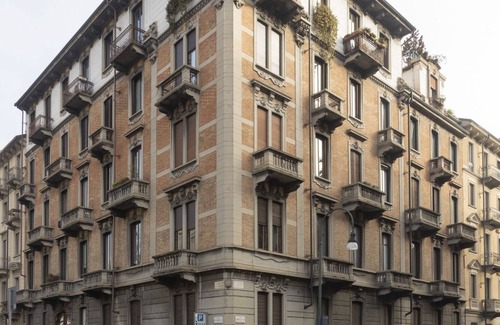 Crocetta Apartment | Re Umberto Luxury Apartment - City Center - Private Parking