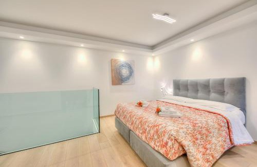 Lugano Apartment | Rebecca Garden - Happy Rentals