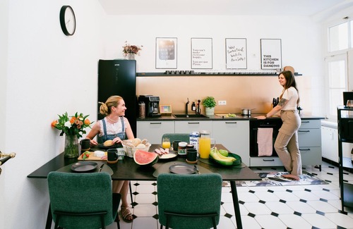 Halle Apartment | Rebelrents/Design Apartment Nahe Hauptbahnhof und City. Familienfreundlich!