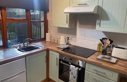 Saint Erth Praze Ski Chalet | Rebels Retreat - 2-bed Chalet nr St Ives & Hayle