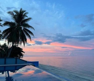 Tha Sala Hotel | Reboot Retreat Beach Resort, Restaurant, and Coffee Shop