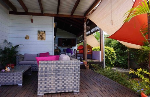 Carosse Villa | Recent pool villa 3 minutes away from the lagoon
