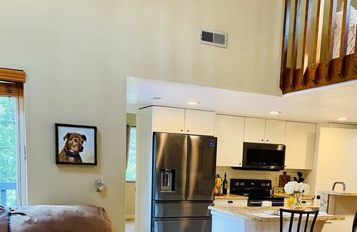 Boulder Condo | Recently Remodeled Long Term Stay in Beautiful Location