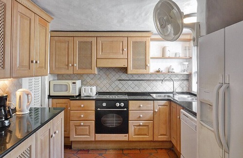 Mullins Apartment | Recently Renovated Three-Bedroom Townhouse