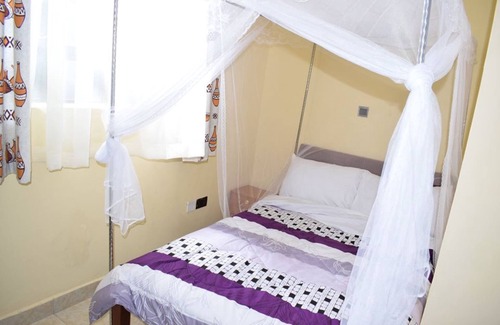 Ngelani Bed & Breakfast | Reconfort Villa Guest House