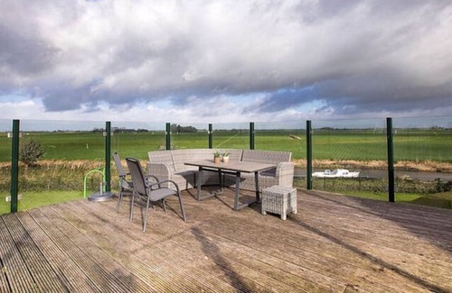 Lollum Other | Recreational farm located in a beautiful area of Friesland