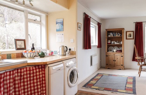 Unapool Cottage | RECROY, pet friendly, country holiday cottage, with open fire in Nedd