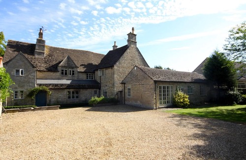 Castle Bytham House | Rectory Farm Barn - deluxe 3 bedroom barn