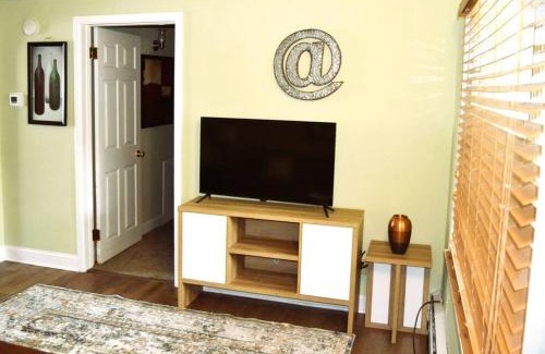 Grand Forks Apartment | Red 5