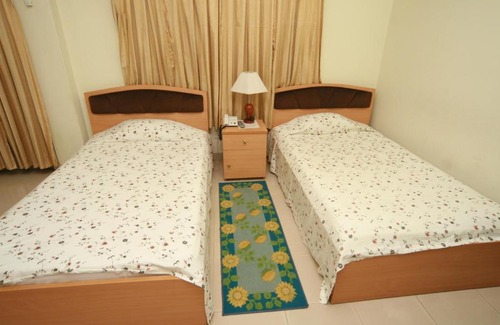 Bogra Hotel | Red Chillies Restaurant and Guest house