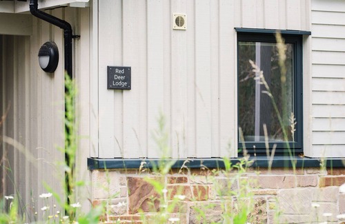Alvie Cottage | RED DEER LODGE, pet friendly, luxury holiday cottage in Aviemore