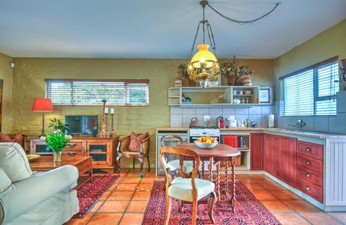 Wilderness Apartment | Red Door Cottage