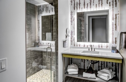 Placerville Hotel | Red Hawk Resort & Casino