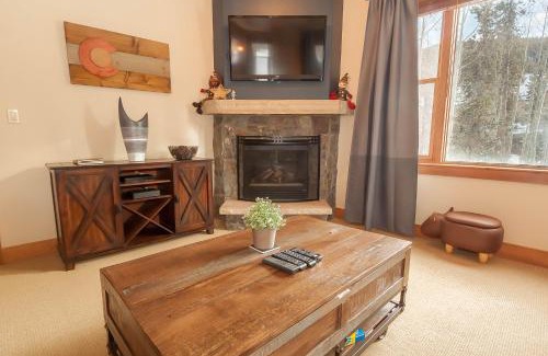 Keystone Apartment | Red Hawk Townhome #2327 by Summit County Mountain Retreats