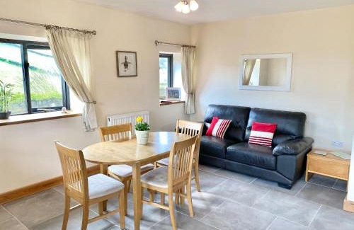Tirabad House | Red Kite Cottage
