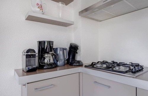 Zwiggelte House | Red Kite I Stylish Bungalow with Private Garden