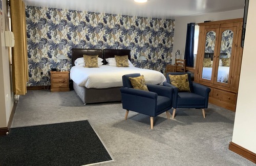 Partney Hotel | Red Lion Inn Partney