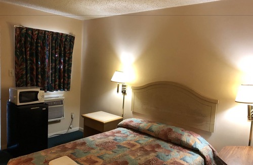 Briar Creek Hotel | Red Maple Inn