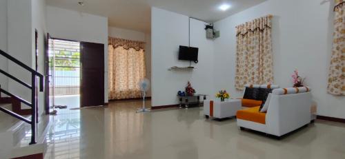 Pontianak House | Red Perdana