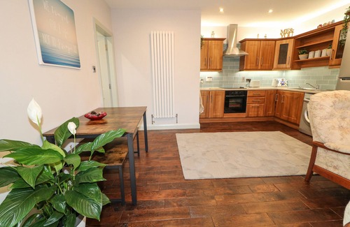 Craigavon Cottage | RED ROBIN'S ANNEX, pet friendly, character holiday cottage in Lurgan