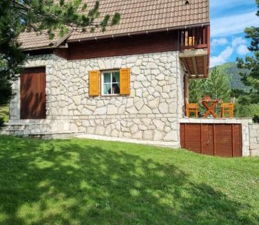 Blidinje Nature Park Ski Chalet | Red rock cottage