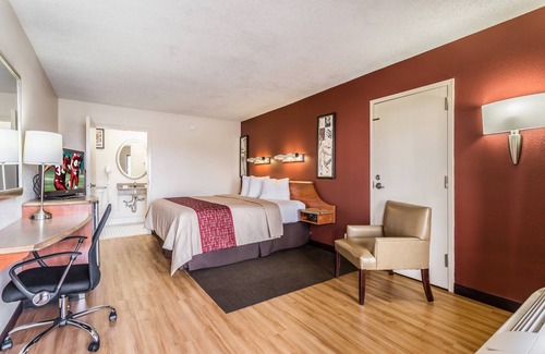 Bowling Green Hotel | Red Roof Inn Bowling Green