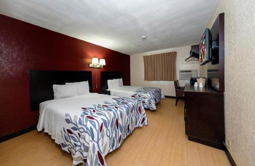 Northside Hotel | Red Roof Inn Jacksonville - Cruise Port