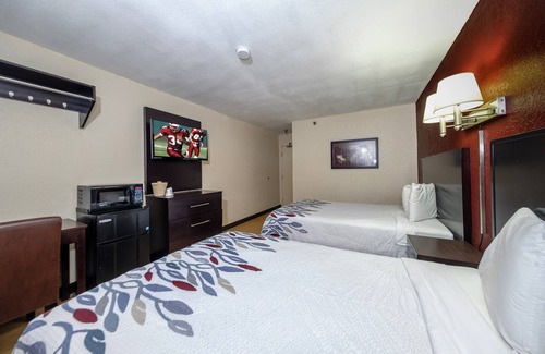 Highlands Hotel | Red Roof Inn Jacksonville - Cruise Port