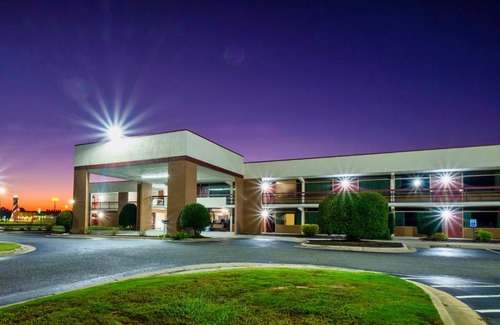 Kenly Hotel | Red Roof Inn Kenly - I-95