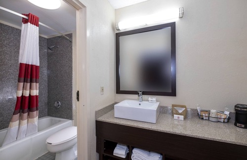 Kenly Hotel | Red Roof Inn Kenly – I-95