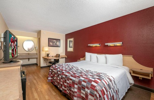 New London Hotel | Red Roof Inn Mystic - New London